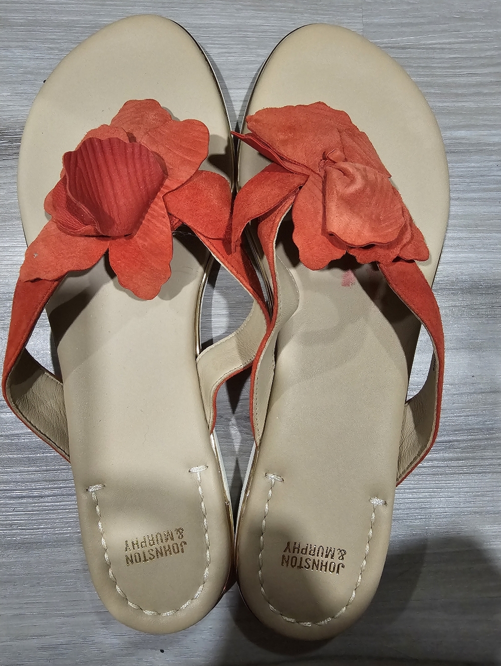 Johnston & Murphy Women's  Reddish-Orange Suede Floral Flip-flop Sandals Size 9
